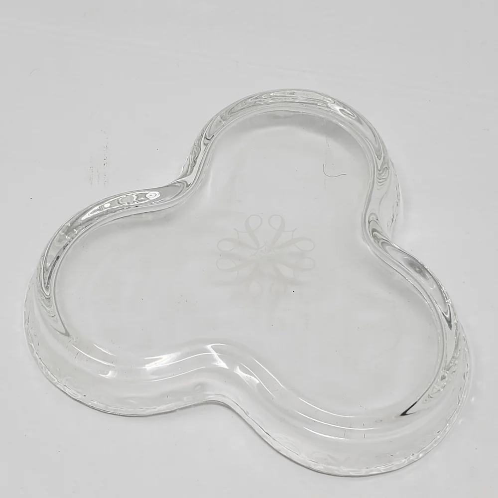 Vintage Avon Clear glass 3 leaf clover trinket/jewelry tray dish Great Condition